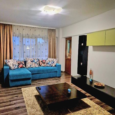 Cozy Appartment In The Center Targoviste Zewnętrze zdjęcie